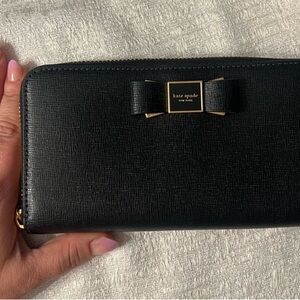 Kate Spade morgan bow embellishment zip-around continental wallet NWOT